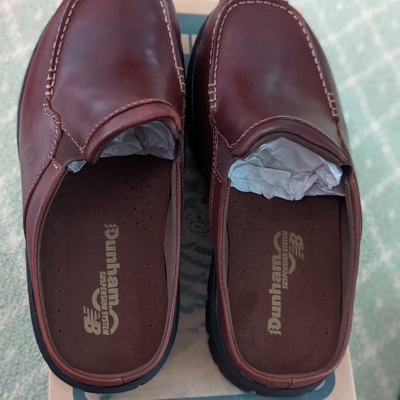 Dunham parkland brown leather slides size 9 6E - Picture 2 of 4